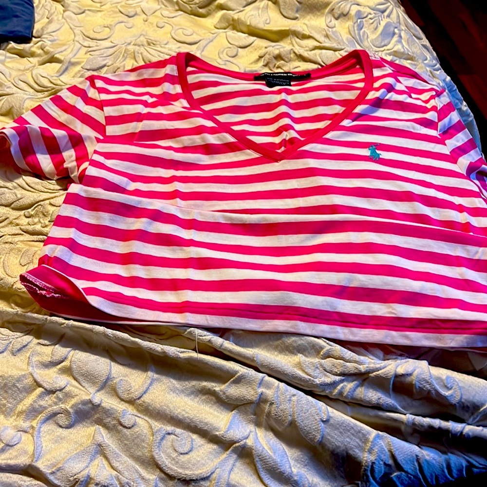 Polo v neck tee